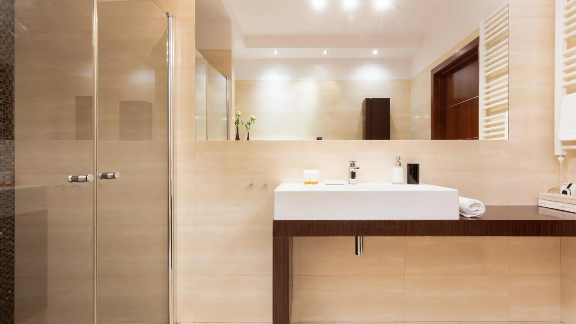 Apartament Lincoln Exclusive With Ac In Warsaw By Renters Prestige Apartment