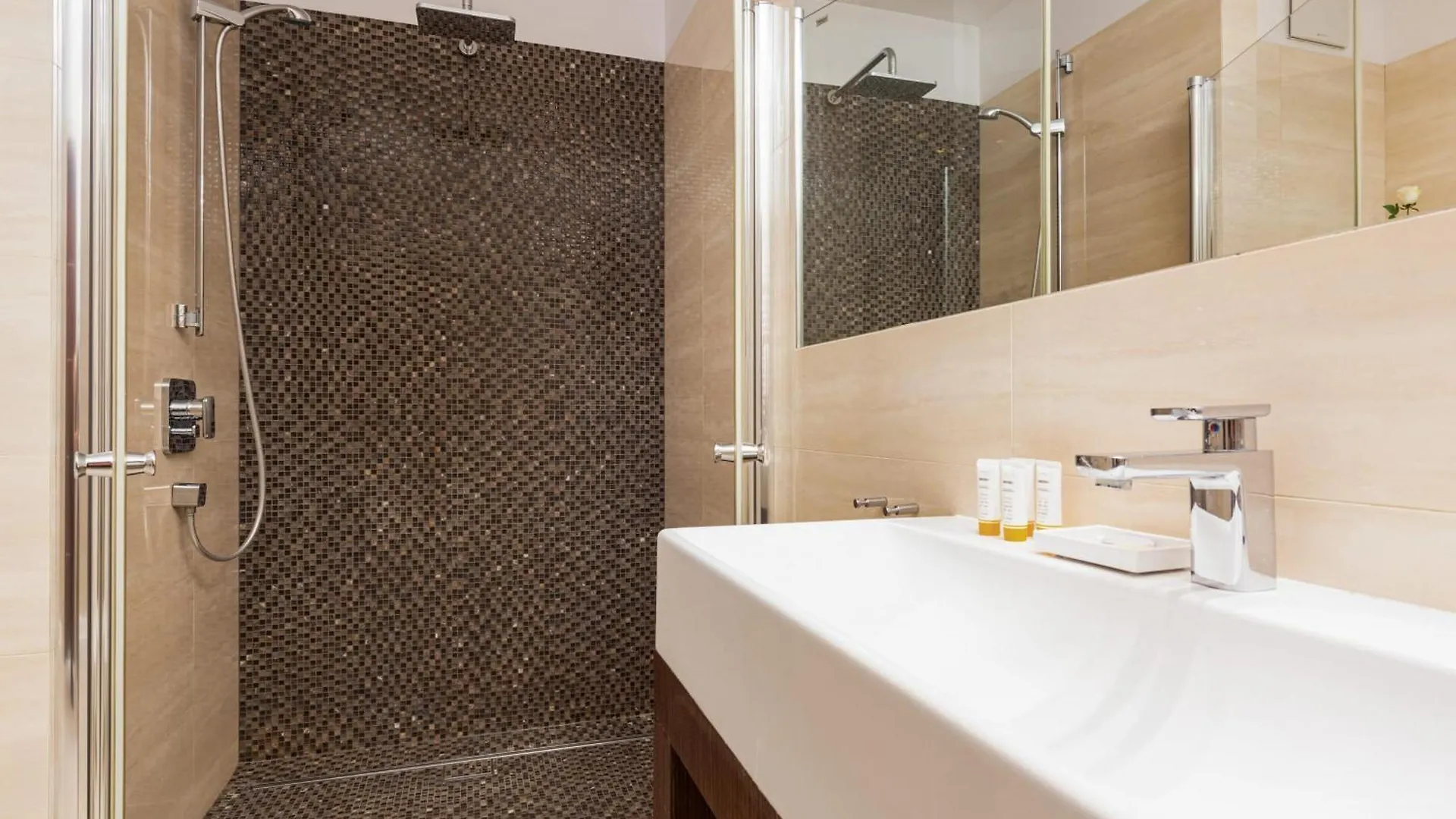 Apartament Lincoln Exclusive With Ac In Warsaw By Renters Prestige